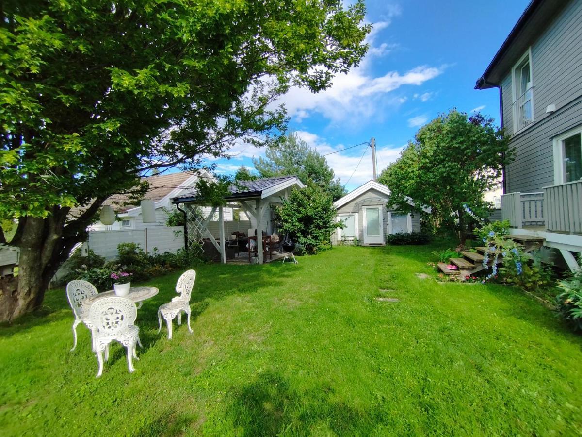 Guest House In The Garden Hokksund エクステリア 写真